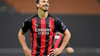 حرکت زیبای زلاتان ابراهیموویچ با توپ در تعطیلات