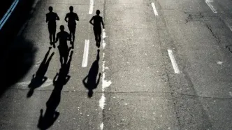 واکنش تند برگزارکنندگان ماراتن کیش به غیرقانونی بودن: فدراسیون فقط پول می‌خواهد