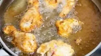 خطرات بوییدن غذاهای چرب در دوران بارداری!