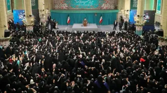 اسلام بر رعایت کامل احترام زن تأکید دارد