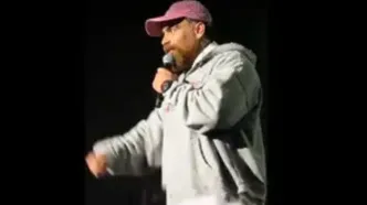 گلایه‌های معین زندی در حین اجرای کنسرتش/ویدیو