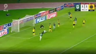 گل دوم خیبر توسط خانزادی در دقیقه 74 / سپاهان 1 - خیبر 2