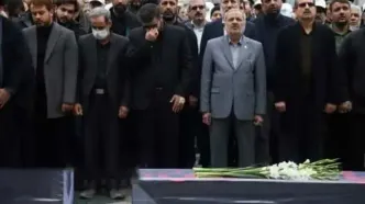 تصویر تشییع پیکر همسر و فرزند سقاب اصفهانی معاون رئیس‌جمهور در مشهد