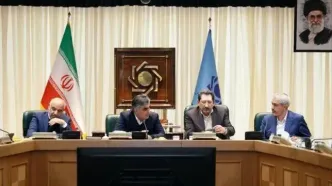 برگزاری نشست تیم اقتصادی دولت با موضوع سیاست‌های ارزی، تجاری و معیشتی مردم