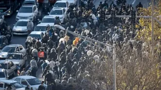 روزنامه اصولگرا: دشمن در حال تلاش برای زنده نمایی حوادث ۱۴۰۱ است/ دولت سخنگوی اقتصادی تعیین کند تا از چندصدایی و مصاحبه‌های ضدونقیض مسئولان جلوگیری شود