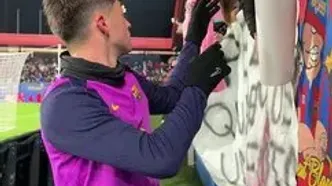 ویدئو: پدری و لحظات صمیمی با هواداران در تمرین بارسا