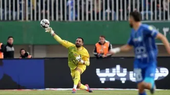 ماجرای بحث‌برانگیز پیراهن آدان؛ چرا مربی پرسپولیس، پیراهن دروازه‌بان استقلال را گرفت؟