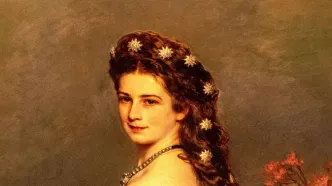 اسرار پنهان نقاشی جادویی ملکه‌ای با زیباترین موهای جهان