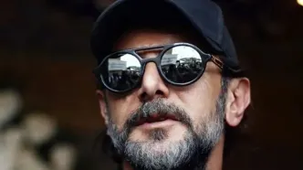 امین حیایی در آغوش بازیگر مطرح قبل انقلاب گریه کرد