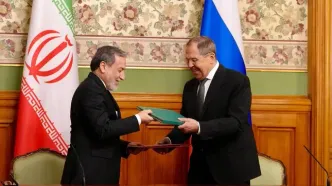 عراقچی و لاوروف سند همکاری امضا کردند/ عراقچی: حملات، نمی‌تواند تکنولوژی هسته‌ای ما را تحت تأثیر قرار دهد/ 3 کشور اروپایی ظرفیت مذاکره ندارند/ ویدئو