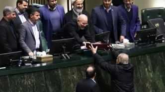 دیدید پزشکیان با اینکه شعار حذف بودجه دستگاه‌های بی‌خاصیت را داد، آن‌ها را کم نکرد؟