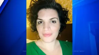 استادیار ایرانی دانشگاه آرکانزاس آمریکا برکنار شد/ شیرین سعیدی به ستایش از رهبر جمهوری اسلامی ایران با استفاده از سربرگ دانشگاه و انتقاد از اسرائیل متهم شده است