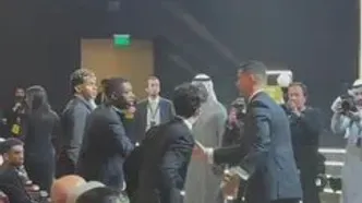 ویدئو: استقبال اسطوره‌ها از رونالدو در گلوب ساکر