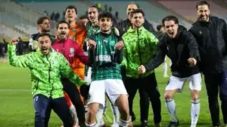 شهرداری خرم‌آباد برای تیم‌های لیگ برتری کری‌خوانی کرد