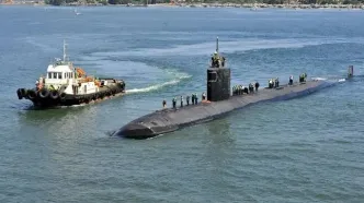 زیردریایی اتمی آمریکا در آسیا پهلو گرفت
