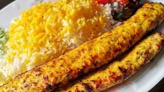 طرز تهیه کباب کوبیده مرغ؛ خوشمزه و فوری به روش رستورانی