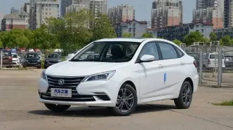 مقایسه اینووی و ایگل؛ رقابت سدان‌های هیبریدی ایرانی