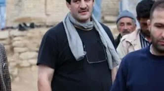 تشویق بی نظیر رسول خادم پیش از آغاز فینال لیگِ برتر کشتی/ فیلم