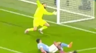 ویدئو: فداکاری دیدنی دوناروما روی خط دروازه