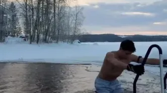 ویدئو: حمام آب سرد آردا گولر در دل طبیعت