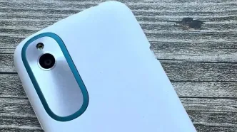 اچ‌تی‌سی دیزایر ایکس؛ نوستالژی هوشمندی با اندروید 4