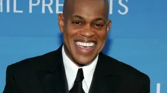 کشته شدن خواننده مشهور اپرا با ضربات چاقو در خانه‌اش؛ پسر ۳۱ ساله‌اش بازداشت شد