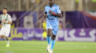 بازی در استقلال و پرسپولیس رویای من است، اما تمرکز من جای دیگری است