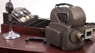 دوربینی که اولین فیلم سینمایی رنگی ایران با آن ساخته شد