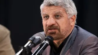 صادق آهنگران: دیروز یک مشت از طلاهای همسرم را فروختم