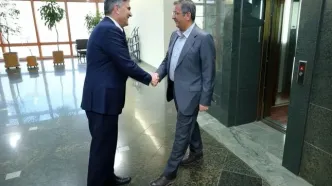 بازخوانی میراث فرزین برای همتی