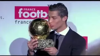 ویدئو: ۱۷ سال از اولین توپ طلای رونالدو گذشت