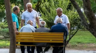 واریزی فوق‌العاده اضافه 3 تا 6 میلیون بحساب حقوق بازنشستگان | سورپرایز آذر ماه برای بازنشستگان