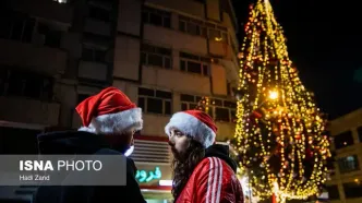 تصاویری از حال و هوای شب کریسمس در تهران