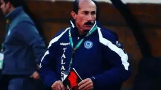 اشک‌های بازیکن اسبق استقلال پس از فحاشی به باقری/ چرا کریم! او که همیشه سمت مردم بوده