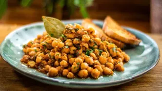 طرز تهیه چوله پالک؛ غذای هندی خوشمزه و مقوی