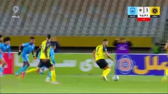 ویدیو: گل اول سپاهان به چادرملو توسط انزو کریولی