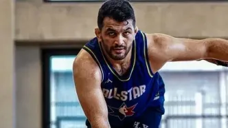 حسن یزدانی با پیراهن استقلال: به خاطر مردم برگشتم!