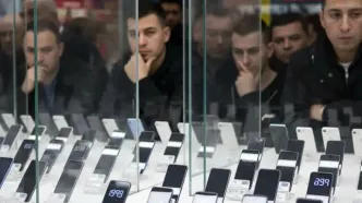 قیمت گوشی سامسونگ، شیائومی و آیفون امروز پنجشنبه 4 دی 1404/ ارزان‌ترین گوشی سامسونگ چند؟