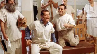 پخش «دیوانه از قفس پرید» به یاد صدای ماندگار ناصر طهماسب