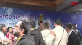 ویدیو: رونمایی از مجسمه مسی در هند