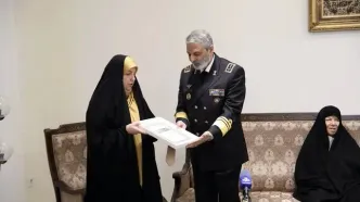 اعطای درجه سپهبدی شهید محمد باقری به خانواده شهید