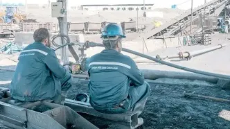 زندگی نباتی و وضعیت رنج‌آور دو کارگر مصدوم معدن طبس از زبان خانواده‌ها/ روزی چند بار می‌میریم