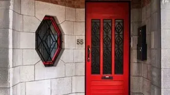 معماری درهای بلژیک توجه گردشگران را جلب می‌کند