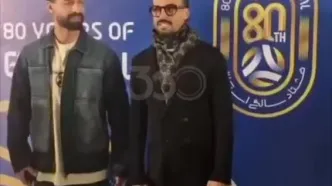 ژست رامین رضاییان و روزبه چشمی در جشن ۸۰ سالگی استقلال