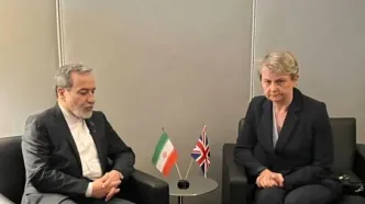 تماس تلفنی وزیر امور خارجه انگلیس با عراقچی