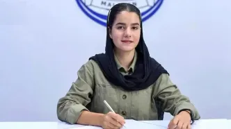 پیانونوازی تینا جهانشاهی بازیکن تیم زنان استقلال/ ویدئو