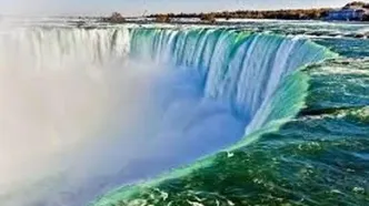 تصویری خیره‌کننده از آبشار نیاگارا در فصل زمستان