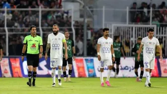 رامین رضاییان به بازیکن خیبر: ما نمی‌زنیم شما هم نزنید!