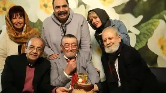جشن تولد رضا رویگری با حضور چهره های سینما در آسایشگاه سالمندان + ویدیو