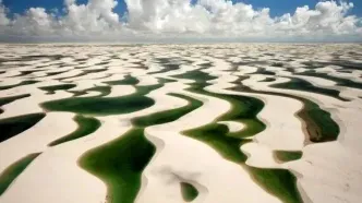 جاذبه ای شگفت انگیز در برزیل، جایی که بیابان به دریاچه می رسد/ ویدئو